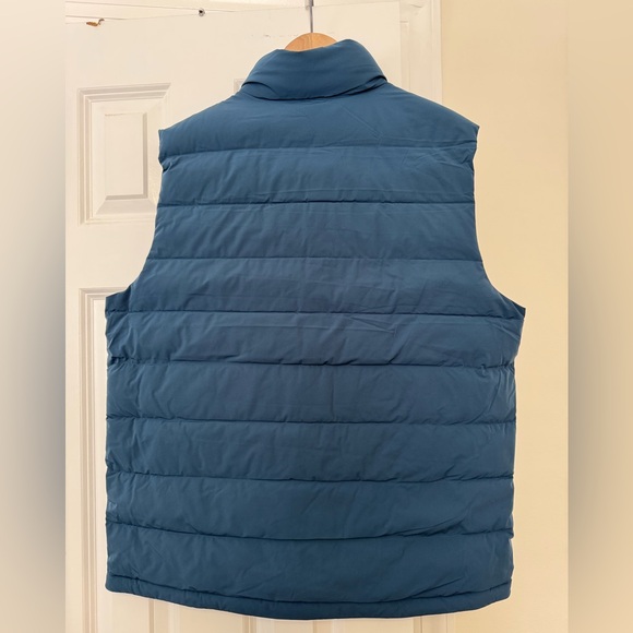 Eddie Bauer Men's Blue Puffer Vest - Picture 2 of 5